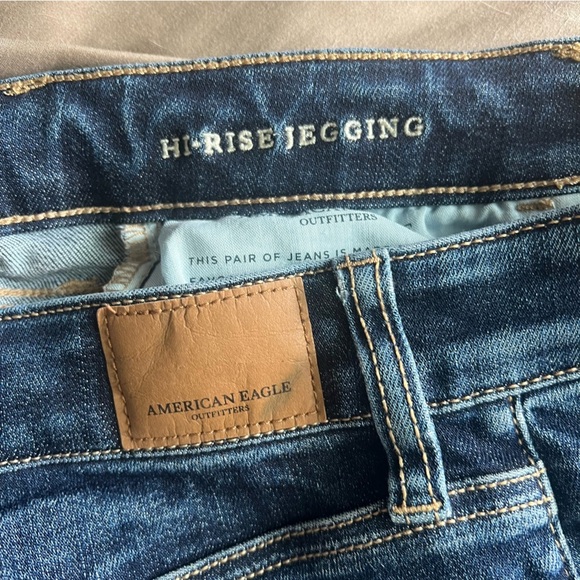 American Eagle Distressed Patched Hi Rise Jeggings Size 6 Short - Picture 8 of 9